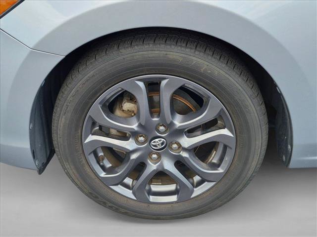 Used 2019 Toyota Yaris LE FWD image 10