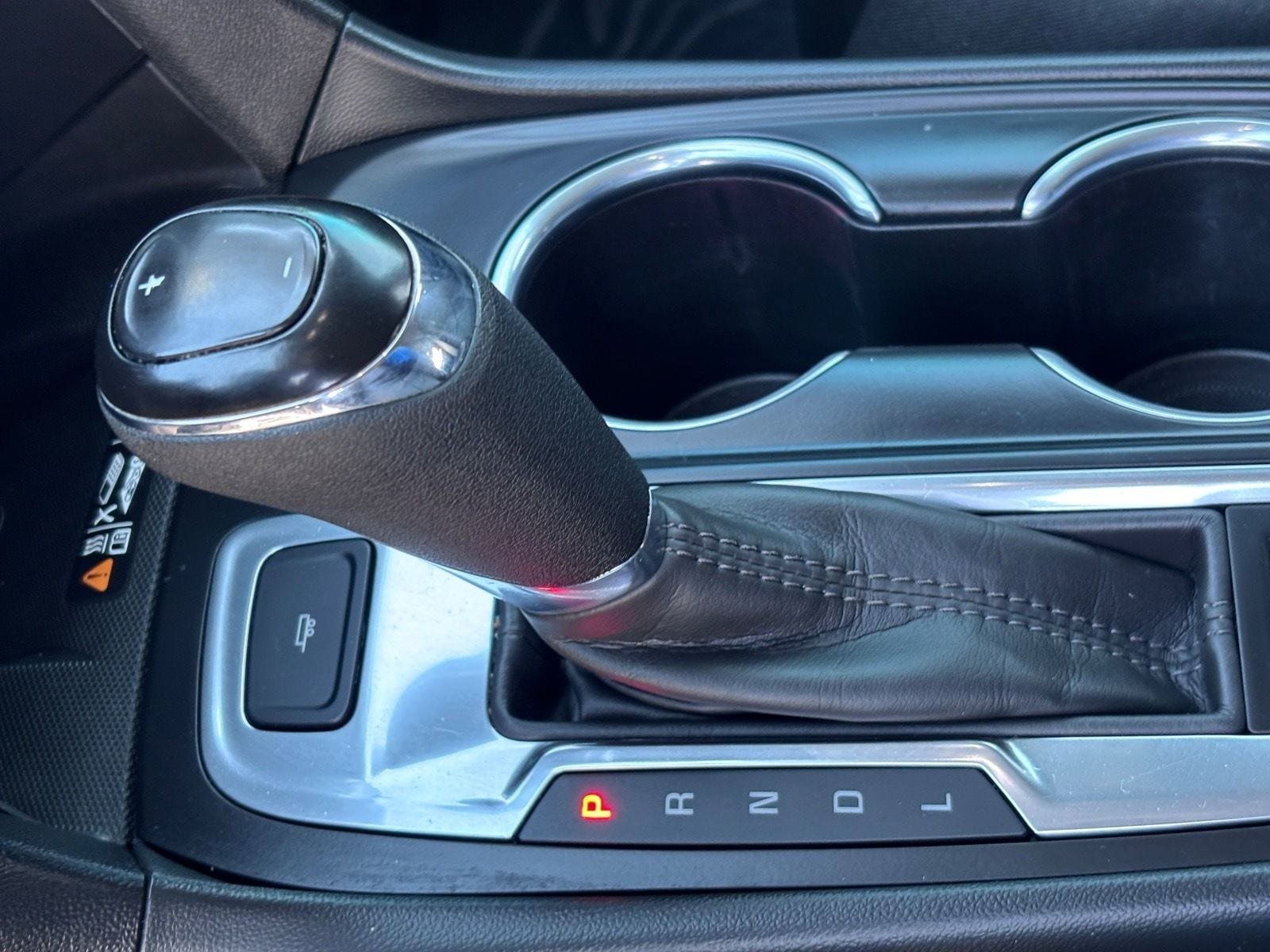 Used 2020 Chevrolet Equinox Premier FWD image 33