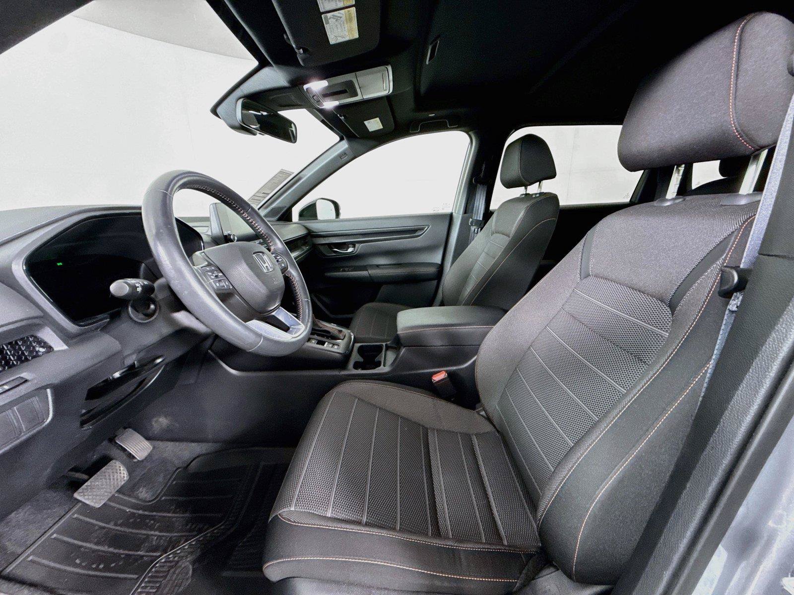 Used 2023 Honda CR-V Sport image 3
