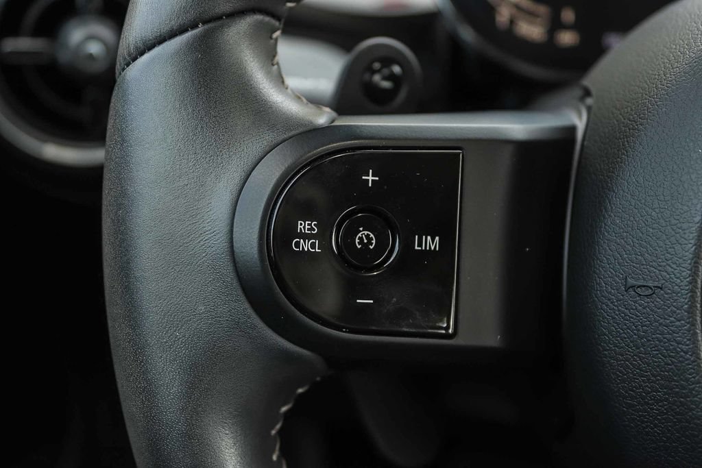 Used 2024 MINI Cooper S FWD image 27