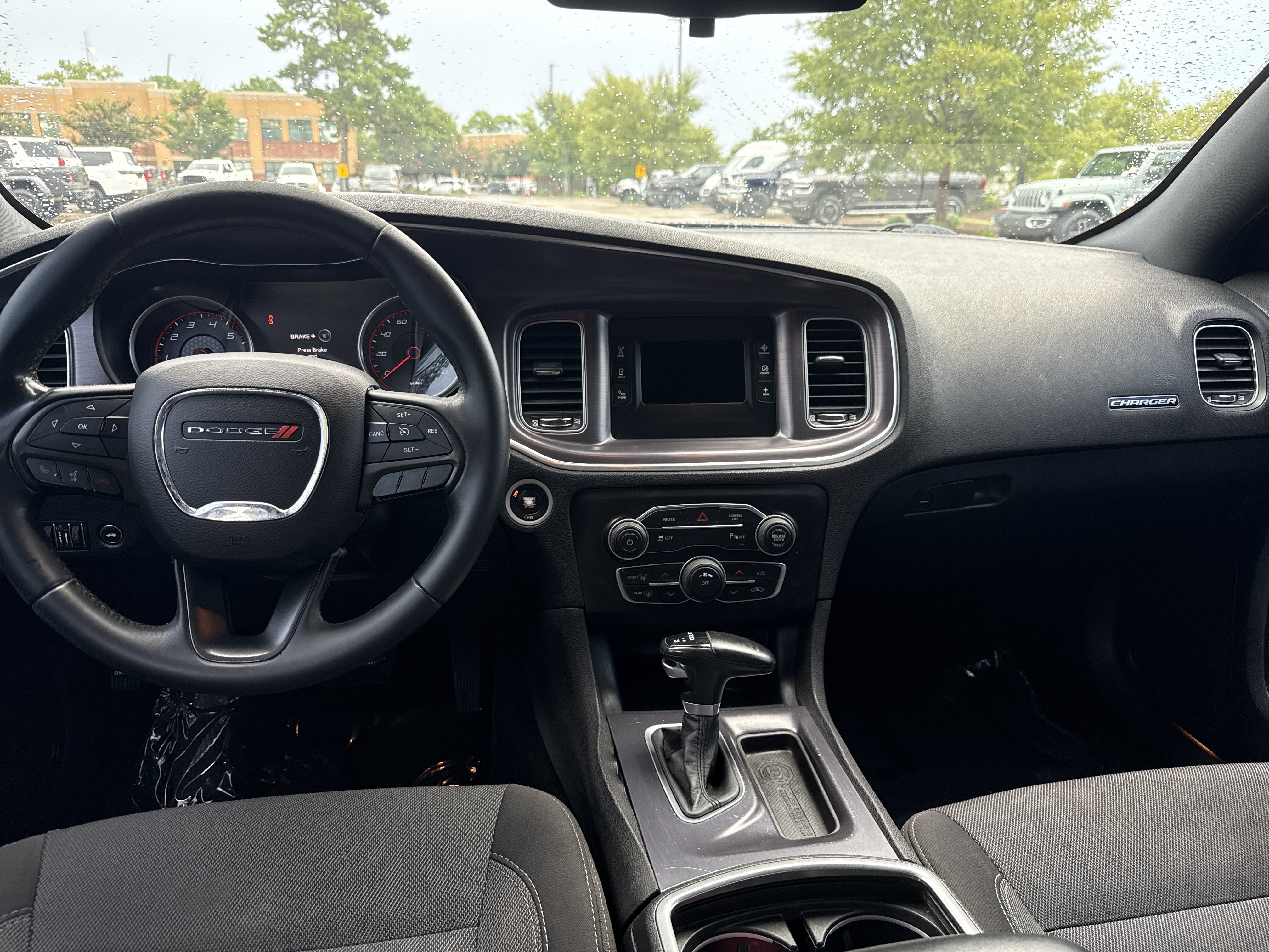 Used 2017 Dodge Charger SE w/ Popular Equipment Group RWD image 26