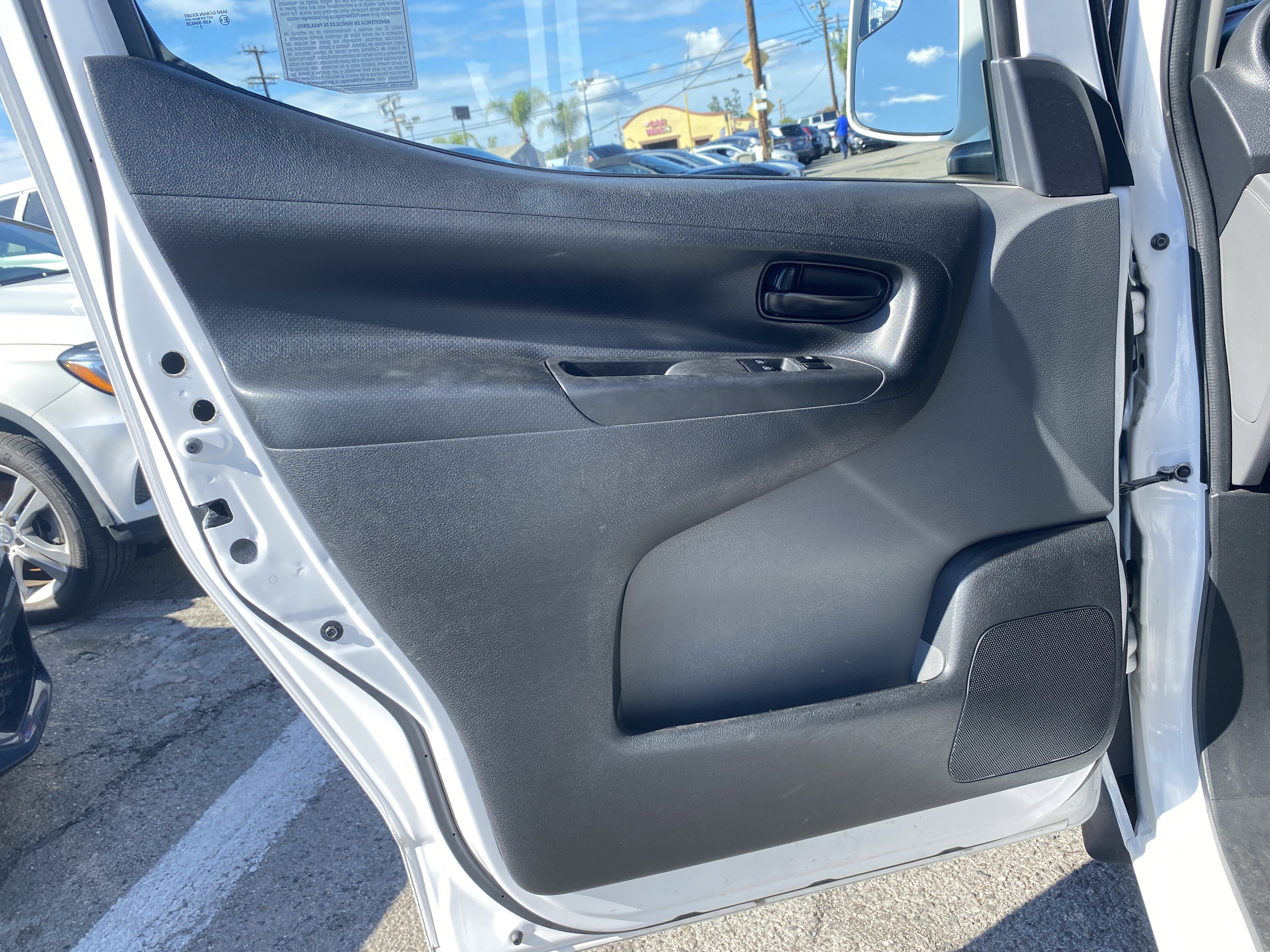 Used 2020 Nissan NV200 SV w/ Back Door Glass Package image 16