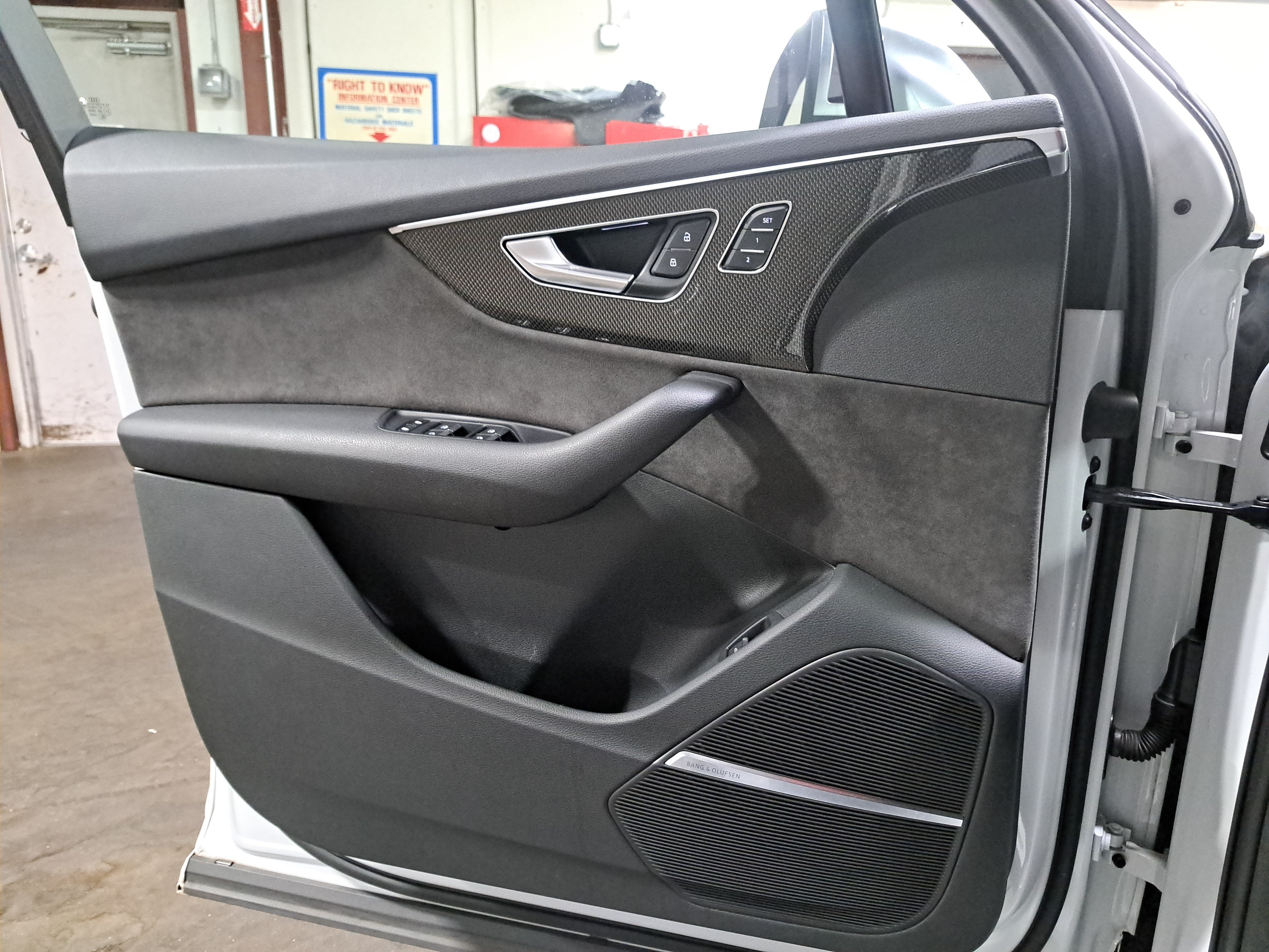 Used 2021 Audi SQ7 Premium Plus w/ Driver Assistance Package AWD/4WD image 26