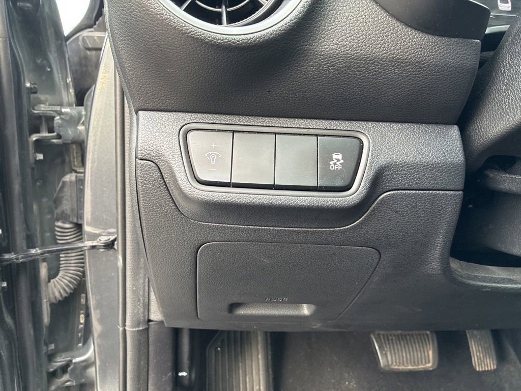 Used 2023 Kia Forte LXS FWD image 14