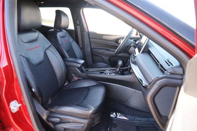 Used 2025 Jeep Compass Trailhawk AWD/4WD image 26