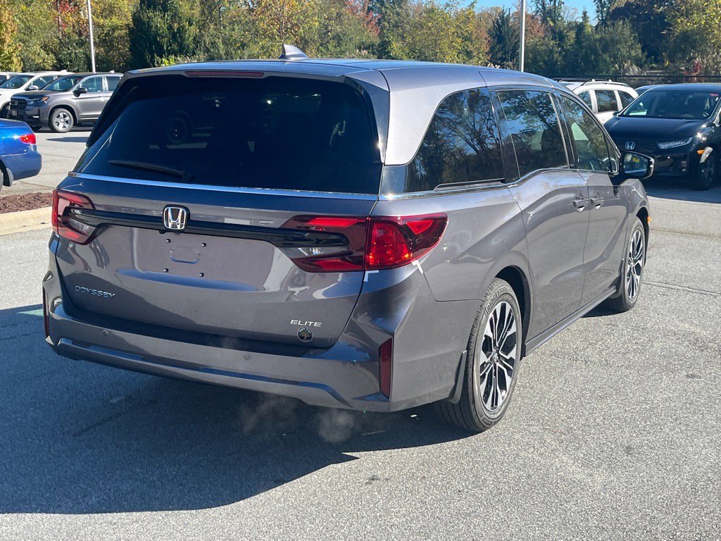 New 2026 Honda Odyssey Elite image 3