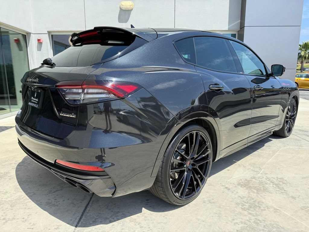 Certified 2024 Maserati Levante Trofeo AWD/4WD image 4
