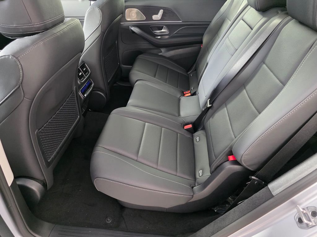 New 2026 Mercedes-Benz GLS 450 4MATIC image 11