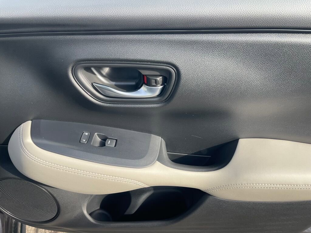 Certified 2024 Honda HR-V LX image 22