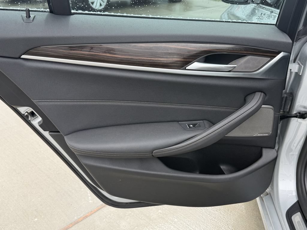 Used 2021 BMW 540i w/ Premium Package RWD image 21