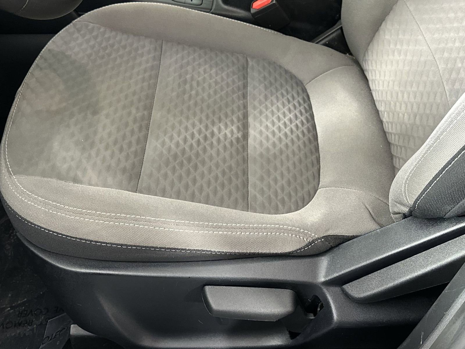 Used 2022 Ford Escape SE w/ Cold Weather Package image 12