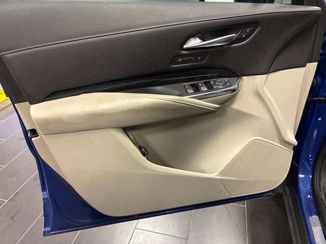 Certified 2023 Cadillac XT4 Premium Luxury w/ Enhanced Visibility Package FWD image 10