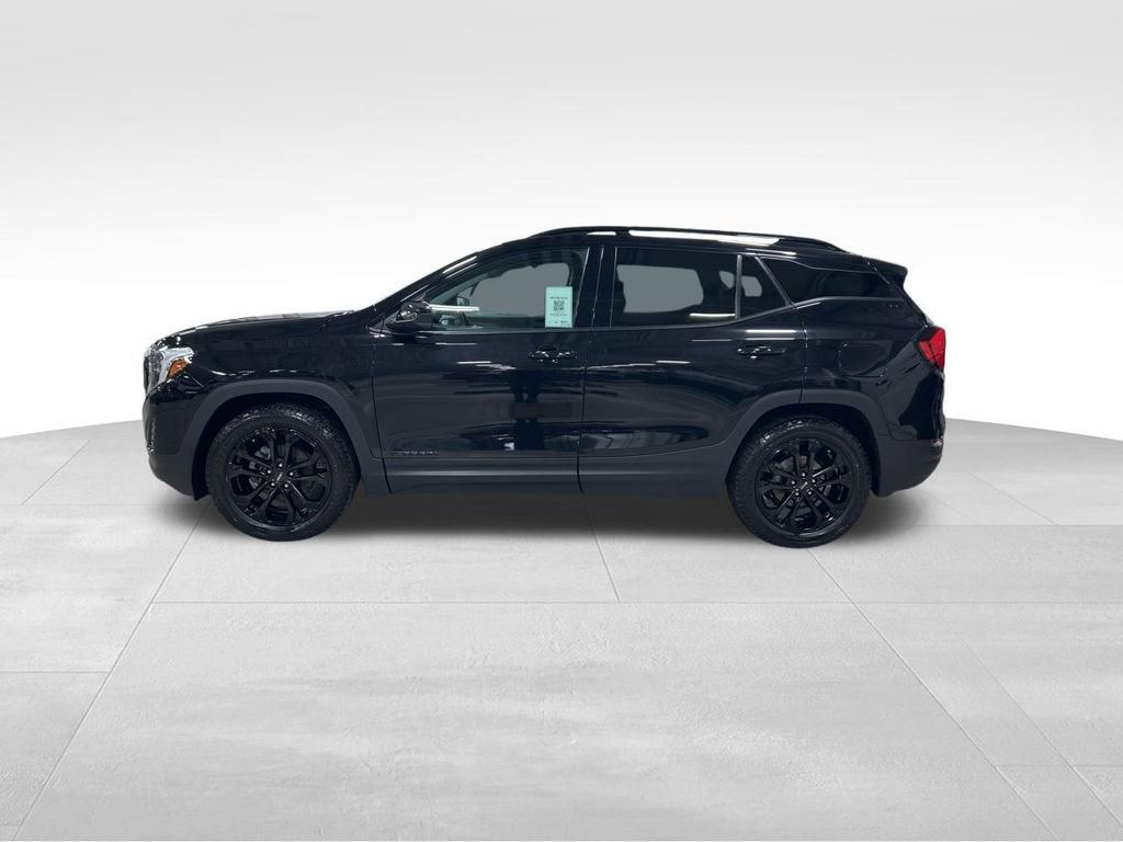 Used 2020 GMC Terrain SLE w/ Driver Convenience Package image 3