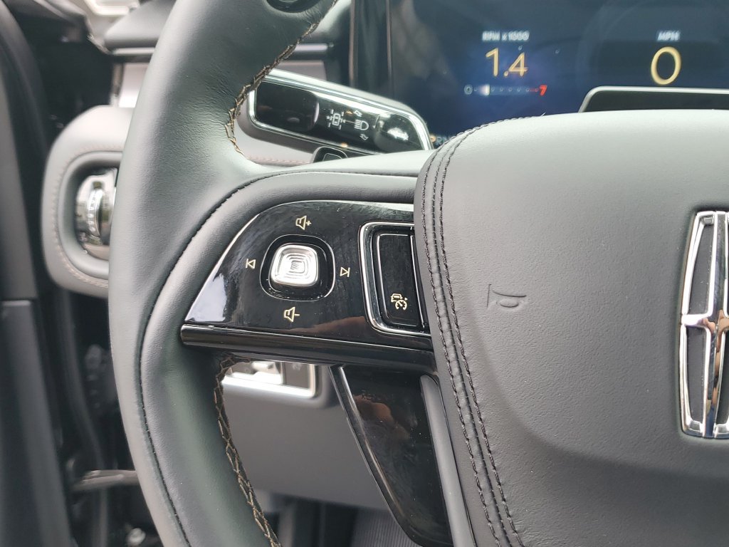 New 2026 Lincoln Aviator 2WD image 23