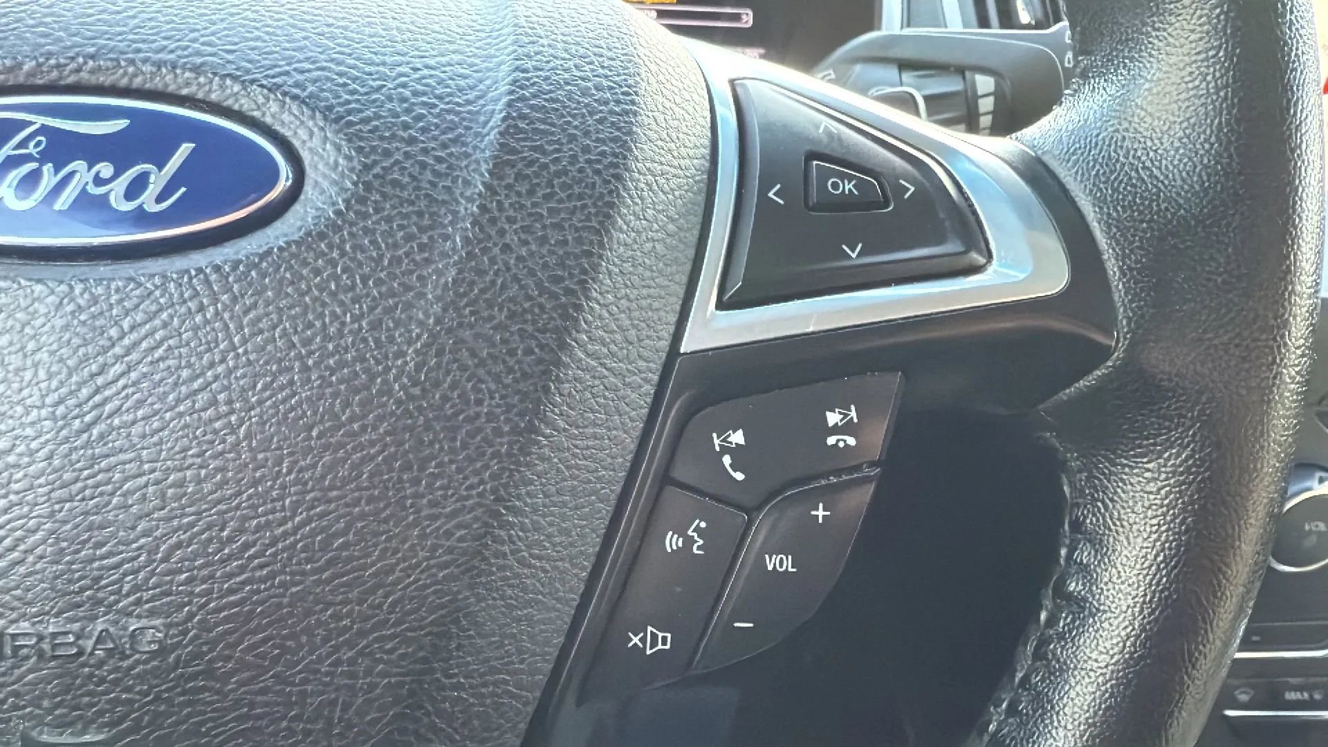 Used 2016 Ford Edge SEL w/ Canadian Touring Package image 11