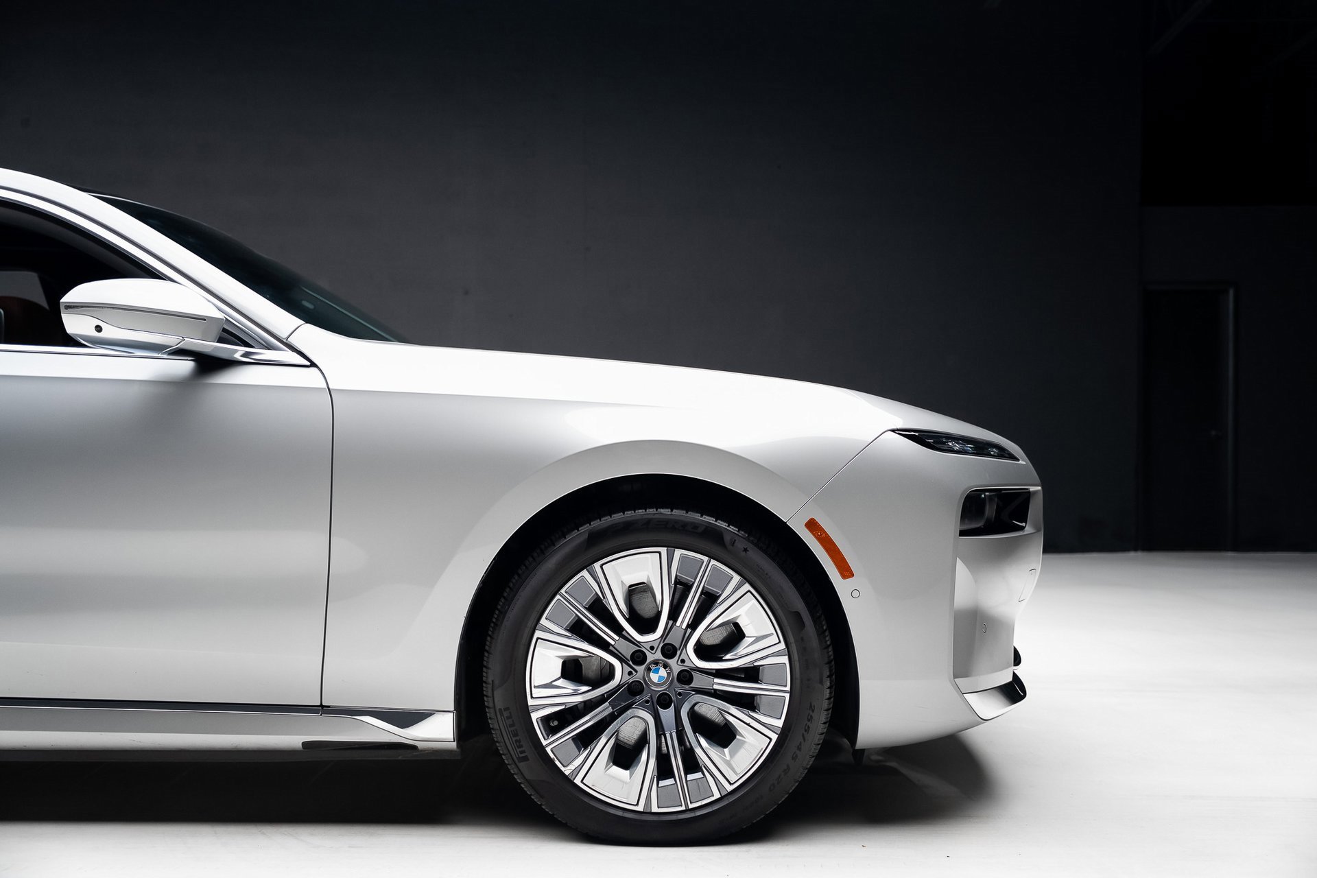 Used 2023 BMW i7 xDrive60 image 37