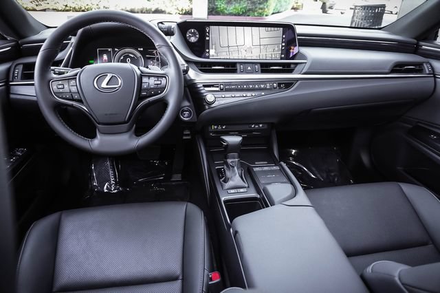Used 2021 Lexus ES 300h w/ Premium Package FWD image 19