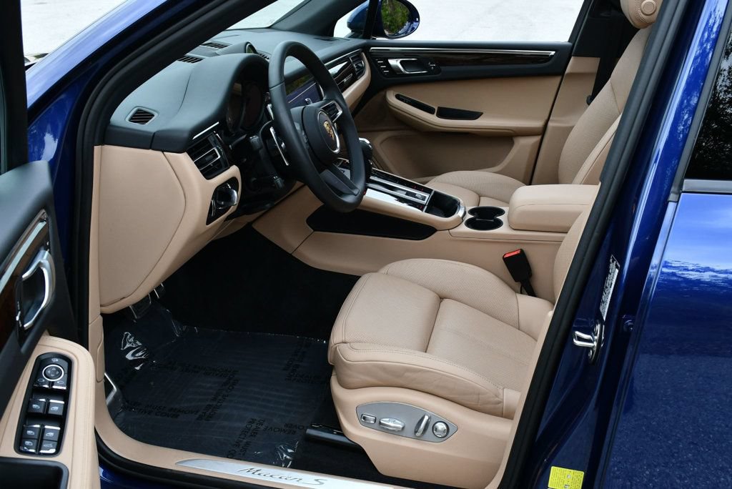 Used 2024 Porsche Macan S AWD/4WD image 42