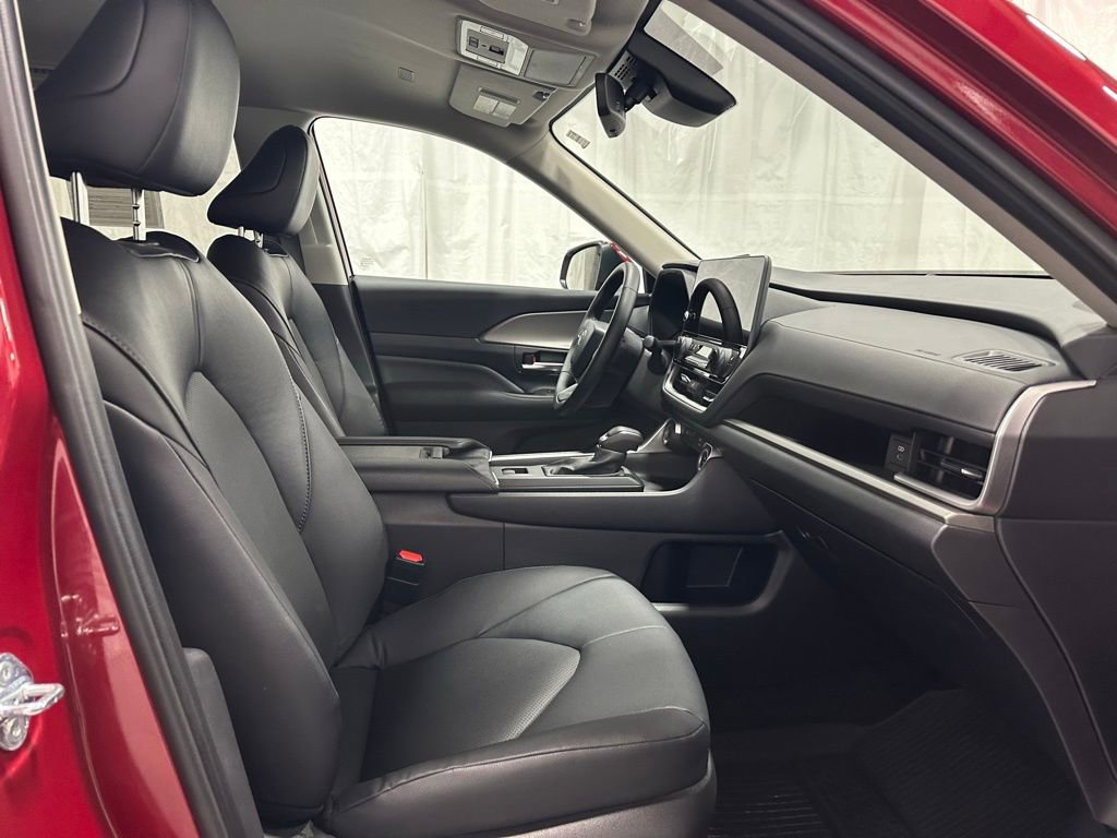 Used 2025 Toyota Grand Highlander FWD image 66