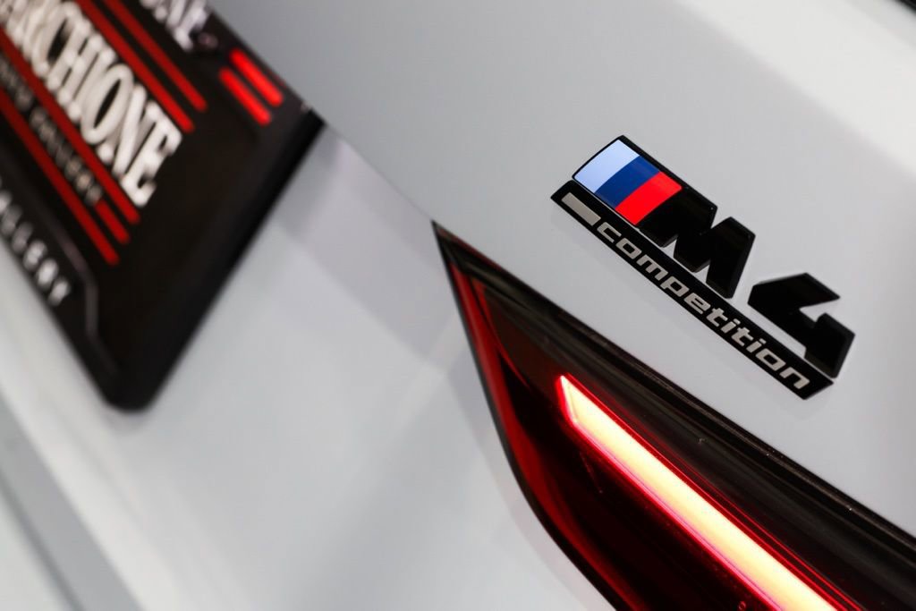 Used 2021 BMW M4 Competition w/ M Carbon Exterior Package image 33