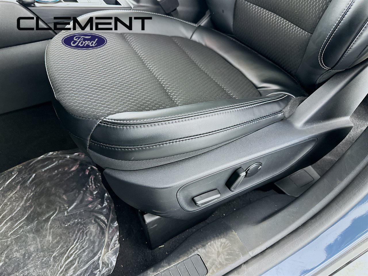 New 2025 Ford Escape SE FWD image 26