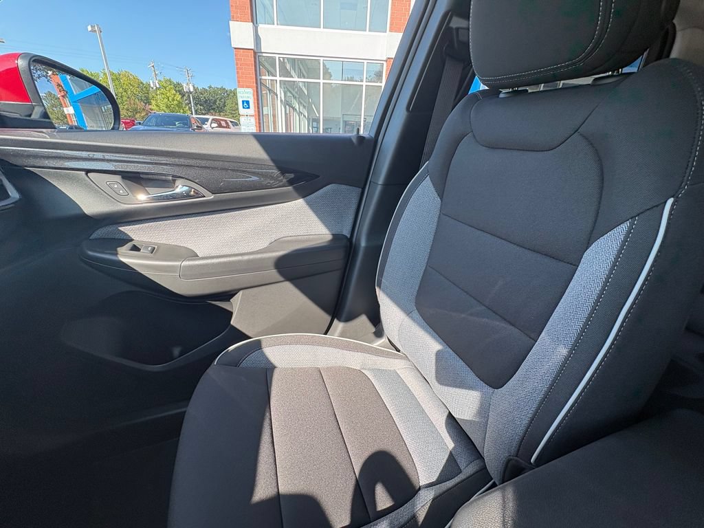 New 2026 Chevrolet TrailBlazer LT w/ Convenience Package FWD image 12