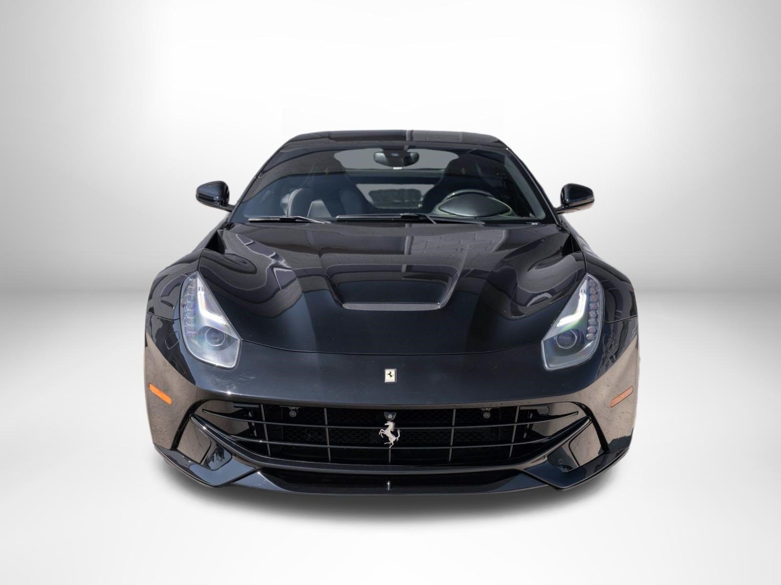 Used 2013 Ferrari F12 Berlinetta RWD image 5