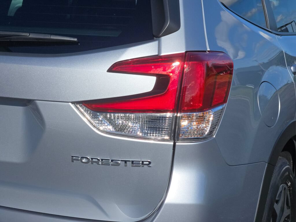 Used 2023 Subaru Forester Premium AWD/4WD image 12