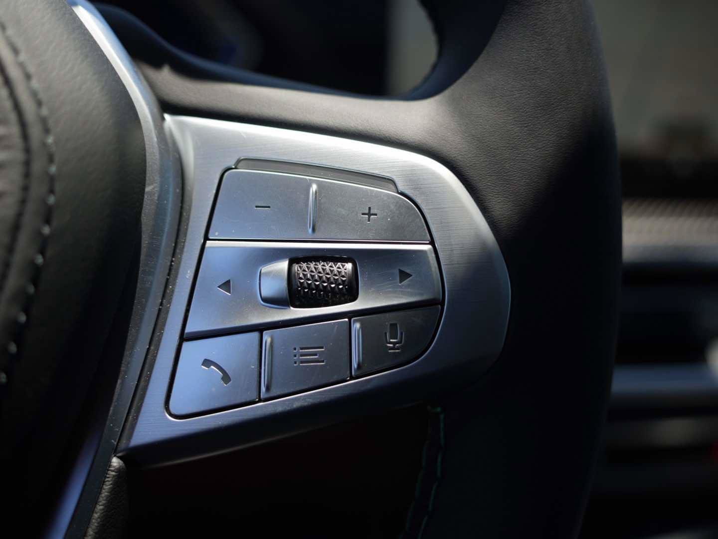 New 2026 BMW ALPINA XB7 AWD/4WD image 21
