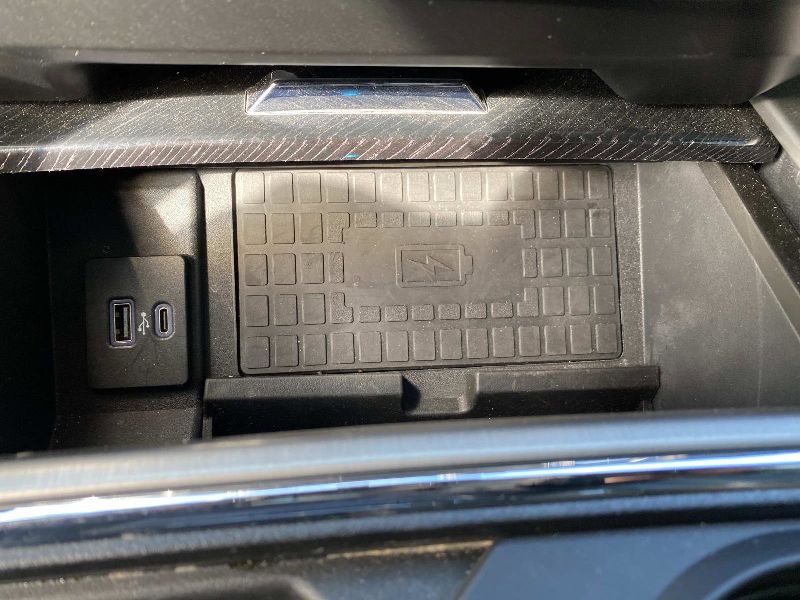 Used 2022 Ford F450 Platinum w/ FX4 Off-Road Package image 25