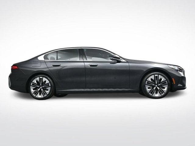 New 2026 BMW i5 eDrive40 AWD/4WD image 33