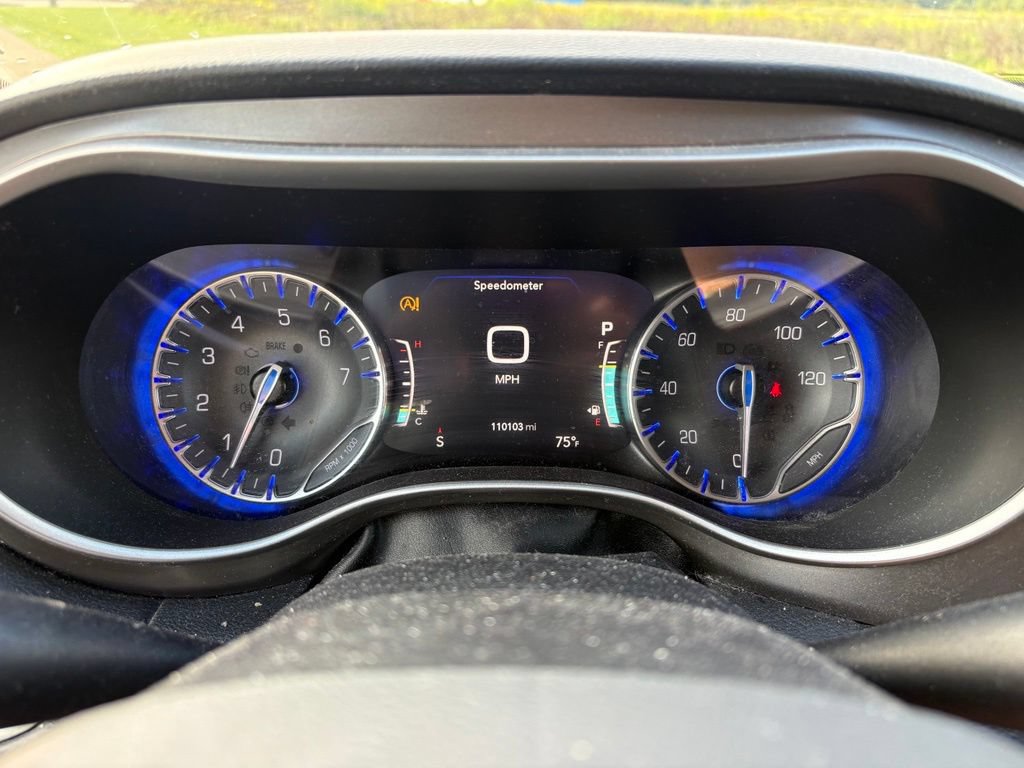 Used 2020 Chrysler Pacifica Touring-L Plus FWD image 16