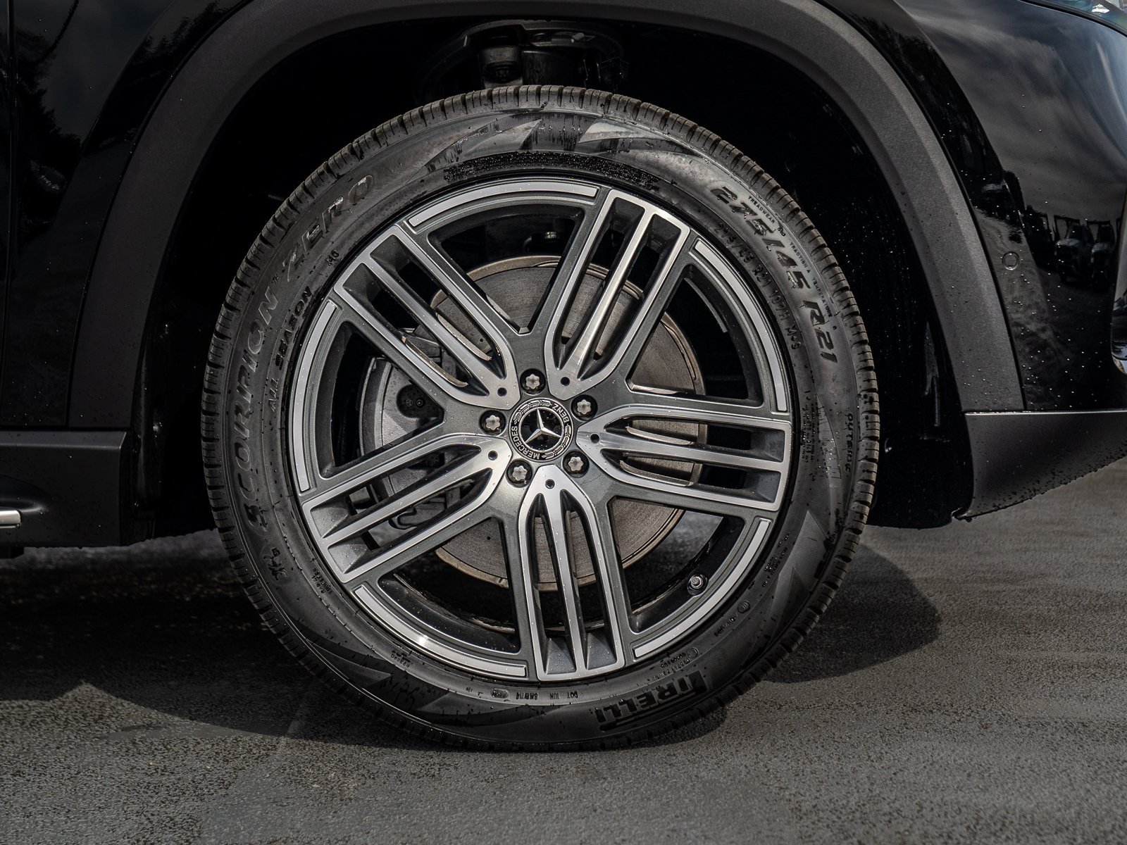 Certified 2026 Mercedes-Benz GLS 450 4MATIC image 14