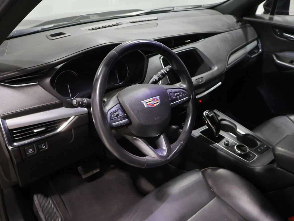 Used 2020 Cadillac XT4 Premium Luxury image 15