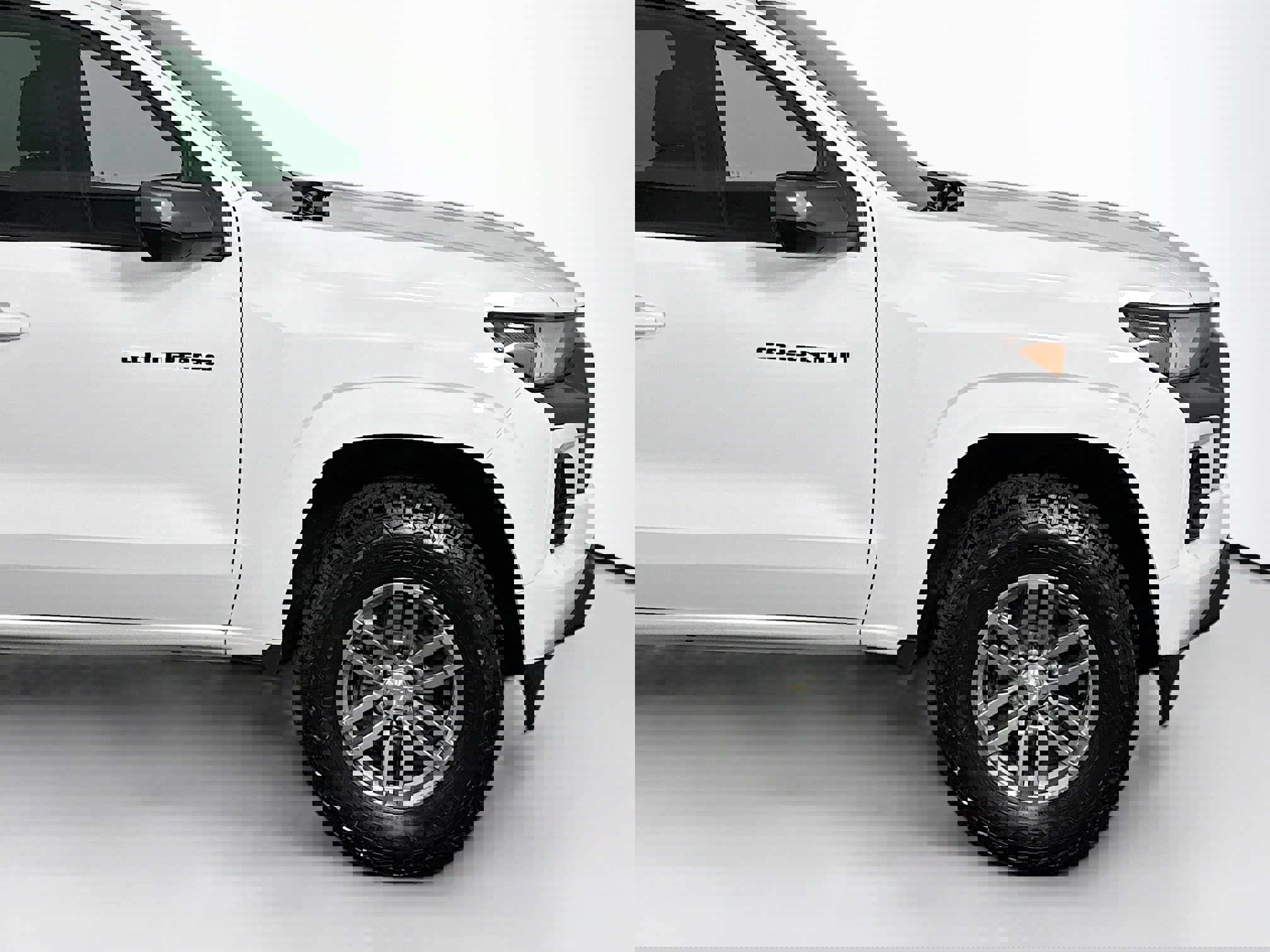 Used 2023 Chevrolet Colorado LT image 38