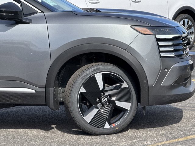 New 2025 Nissan Kicks SR image 5