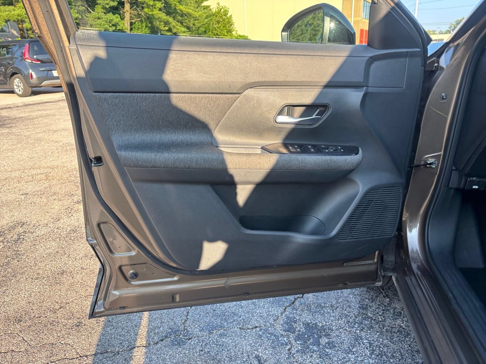 Used 2026 Nissan Kicks SV w/ Cold Weather Package FWD image 18