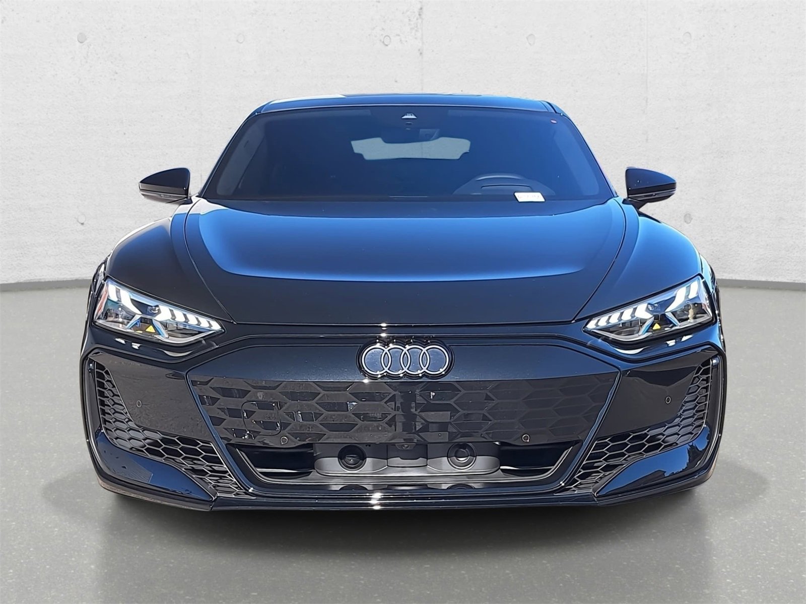 Used 2025 Audi RS e-tron GT performance w/ 21" Wheel Package image 2