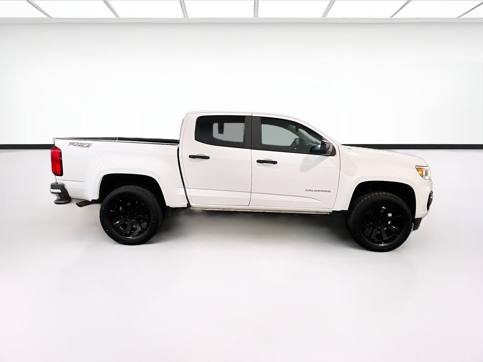 Used 2022 Chevrolet Colorado Z71 w/ Safety Package AWD/4WD image 21