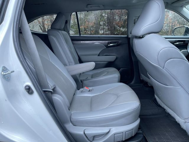 Used 2023 Toyota Highlander Limited AWD/4WD image 27