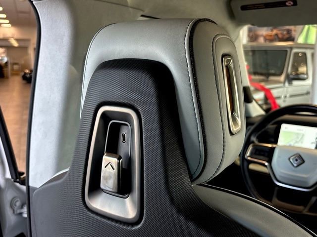 Used 2022 Rivian R1T Adventure image 27