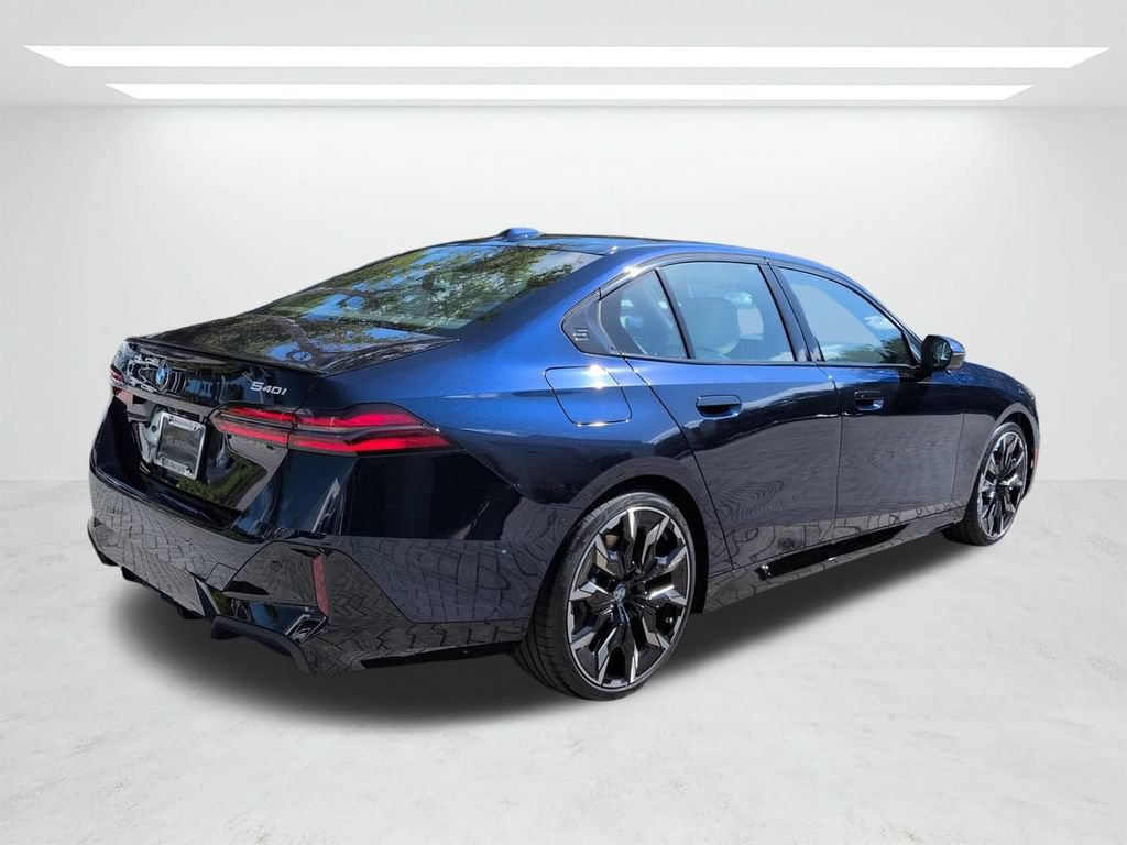 New 2027 BMW 540i xDrive w/ M Sport Package AWD/4WD image 4