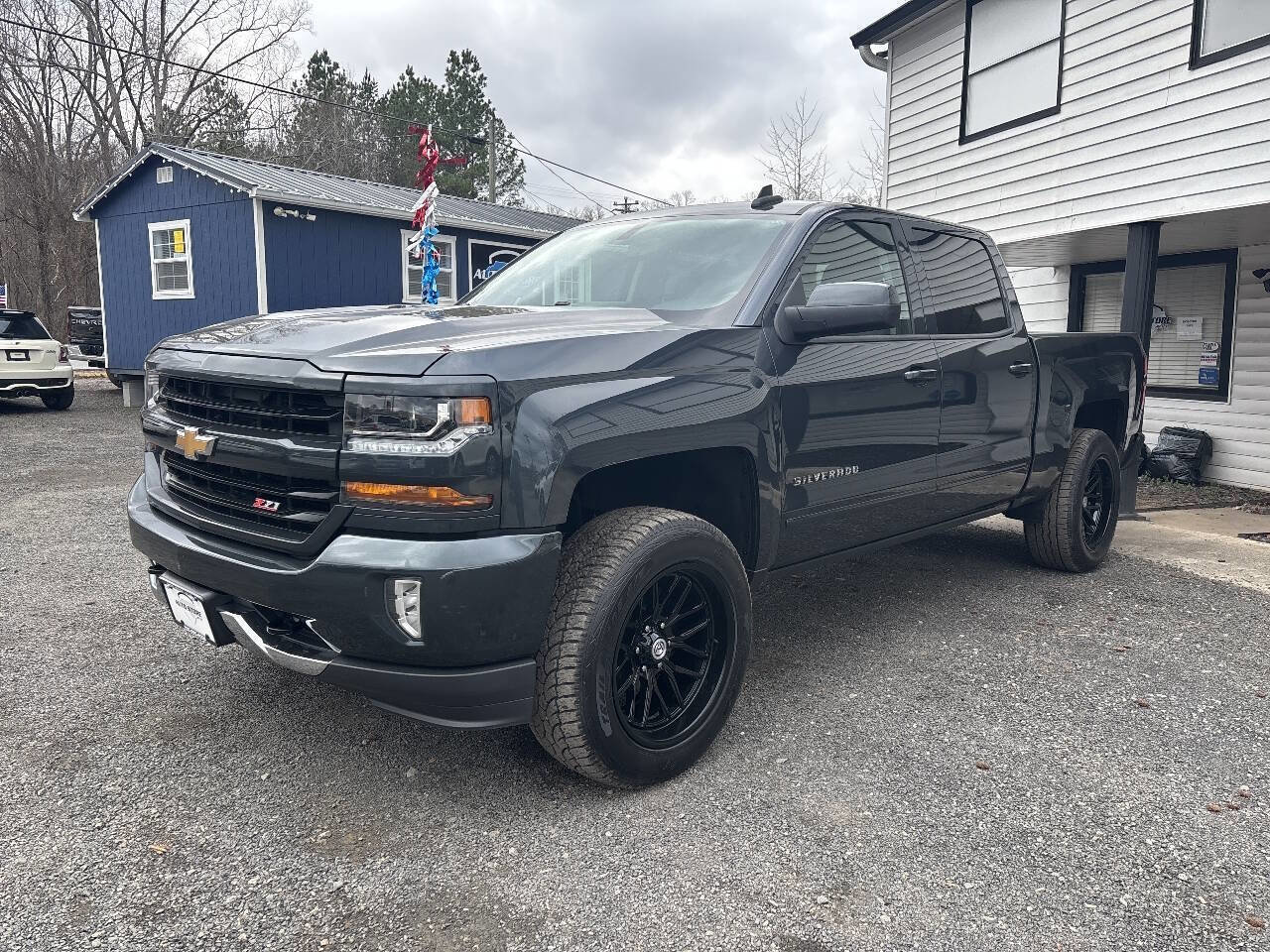 Used 2017 Chevrolet Silverado 1500 LT w/ All Star Edition image 10