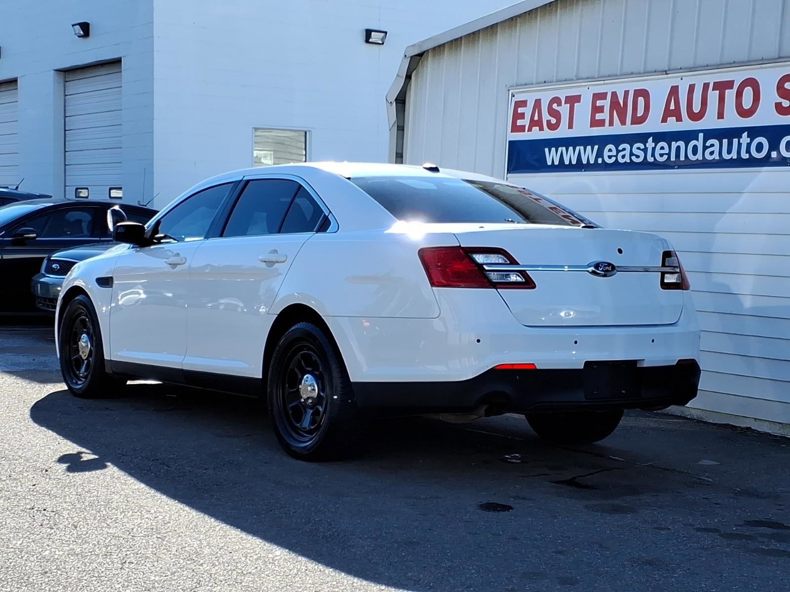 Used 2018 Ford Taurus Police Interceptor w/ Ready For The Road Package FWD image 3