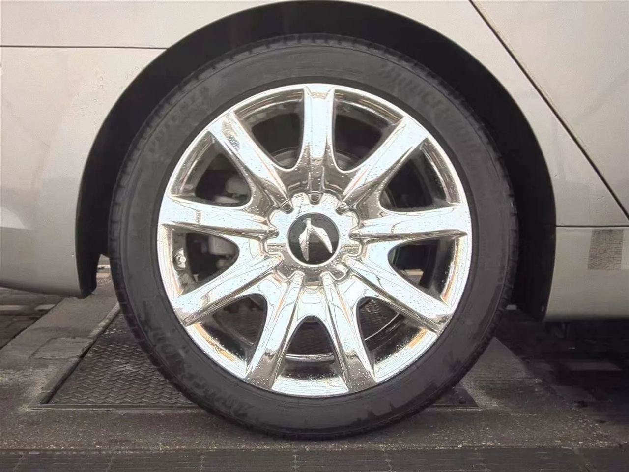 Used 2012 Hyundai Equus Signature RWD image 10