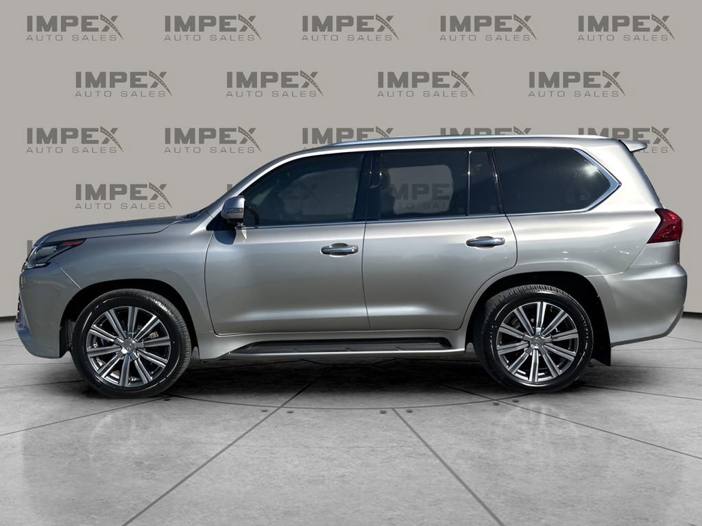 Used 2016 Lexus LX 570 4WD image 2