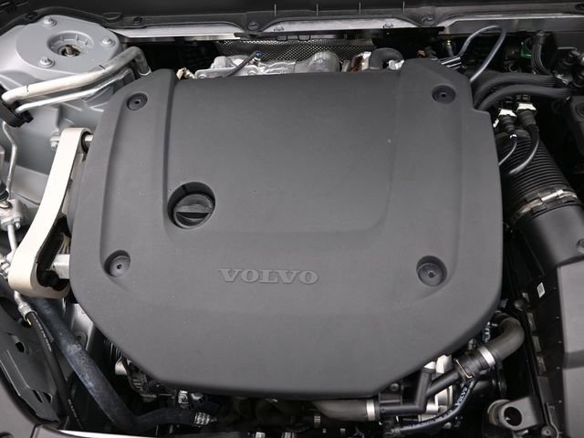 Used 2025 Volvo XC90 B6 Plus AWD/4WD image 36