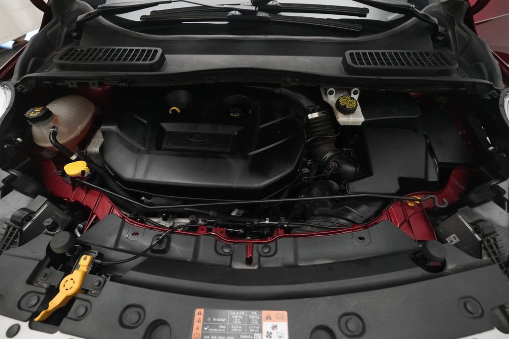 Used 2018 Ford Escape Titanium w/ Ford Safe & Smart Package AWD/4WD image 3
