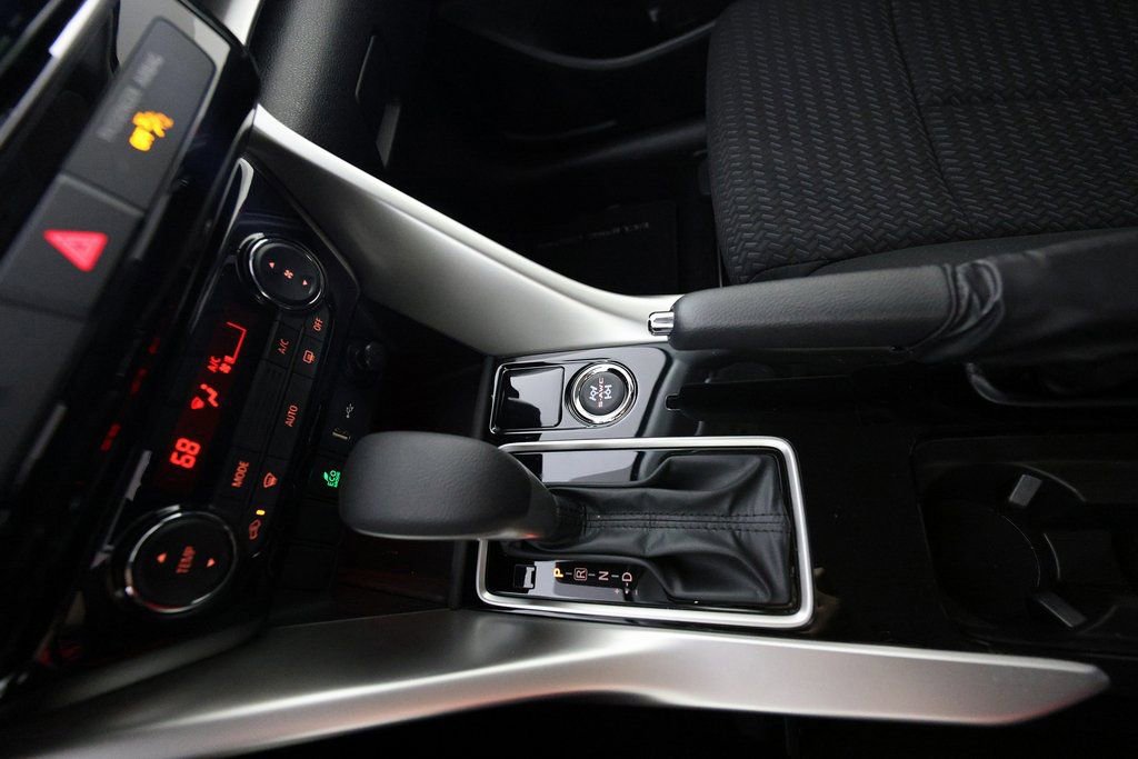 Used 2025 Mitsubishi Eclipse Cross ES image 27