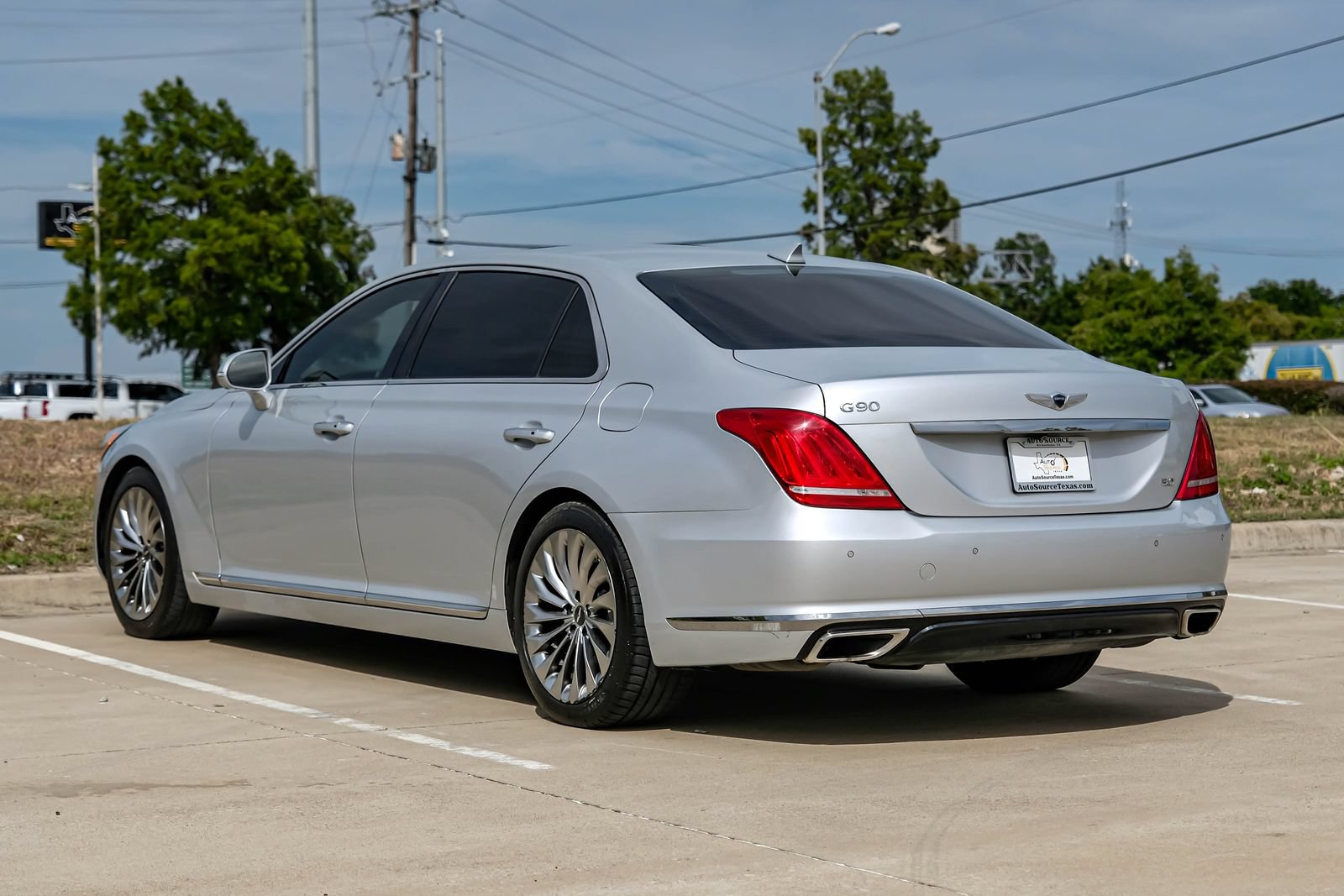 Used 2019 Genesis G90 5.0 Ultimate RWD image 10